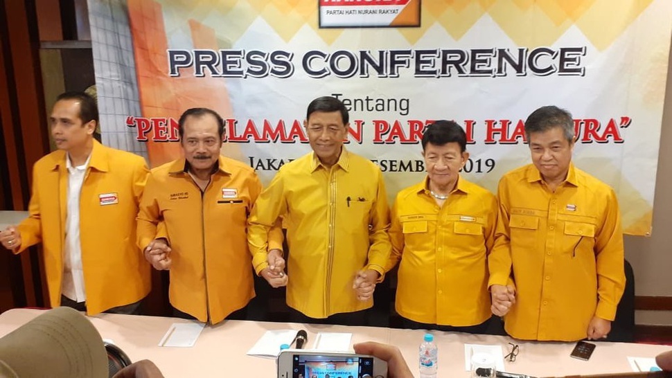 Wiranto Desak OSO Mundur dari Ketua Umum Hanura