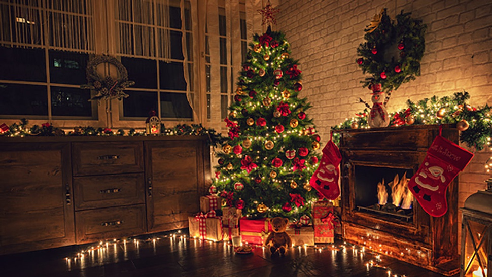 Tips Memilih dan Mendekorasi Pohon Natal Buatan