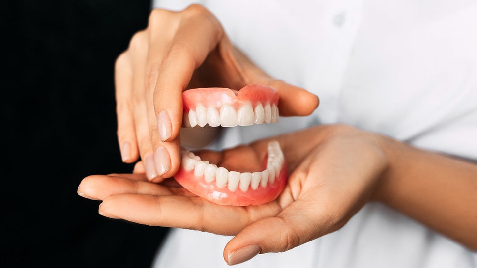 Cara Mencegah Gigi Sensitif dan Makanan yang Harus Dihindari
