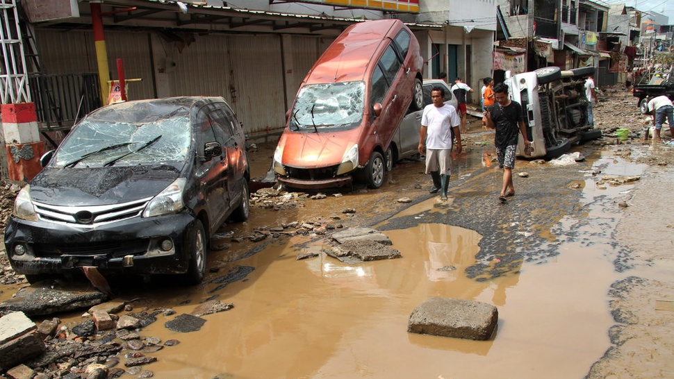 Ridwan Kamil Tetapkan 6 Daerah di Jabar Berstatus Tanggap Darurat