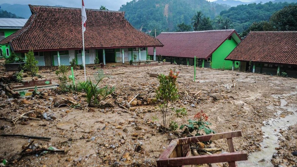 Banjir Awal 2020, 12 Daerah di Jabar & Banten Kini Tanggap Darurat