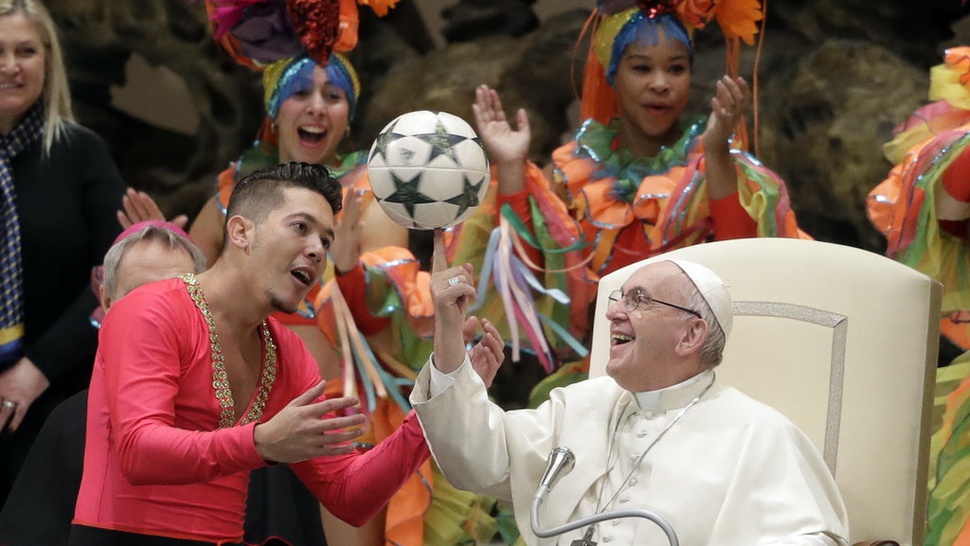 Viral Video Paus Vatikan Nonton Sirkus, Ini Penjelasannya