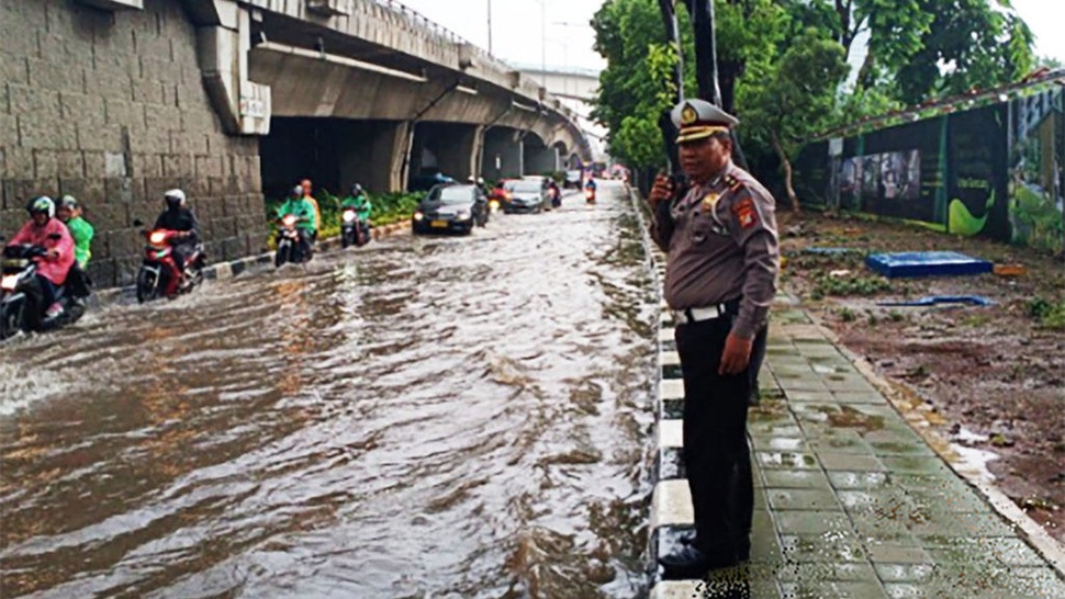Sejumlah Titik Genangan & Banjir Jakarta pada Sabtu Pagi