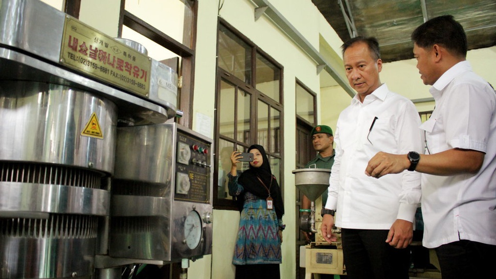 Jokowi Resmi Tambah Jabatan Wakil Menteri Perindustrian