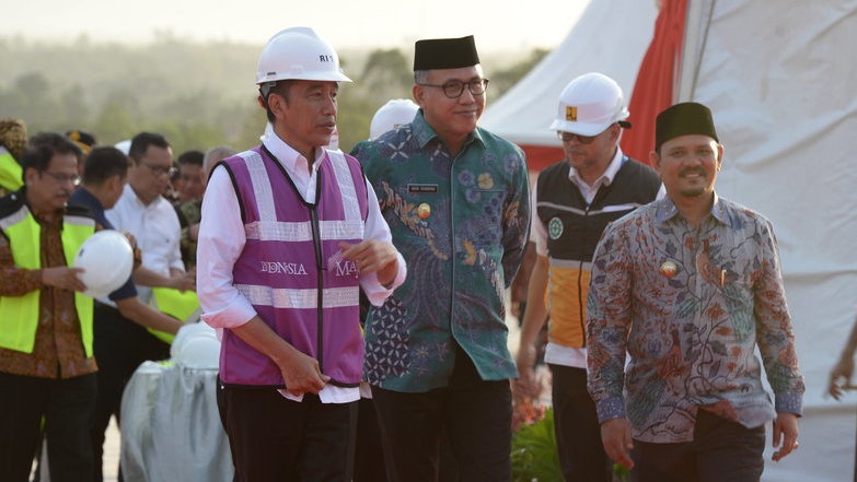 DPRA Terima Keppres Pengangkatan Nova Iriansyah Jadi Gubernur Aceh