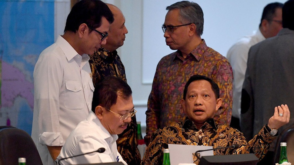 Jokowi Bantah Akan Lakukan Reshuffle Kabinet