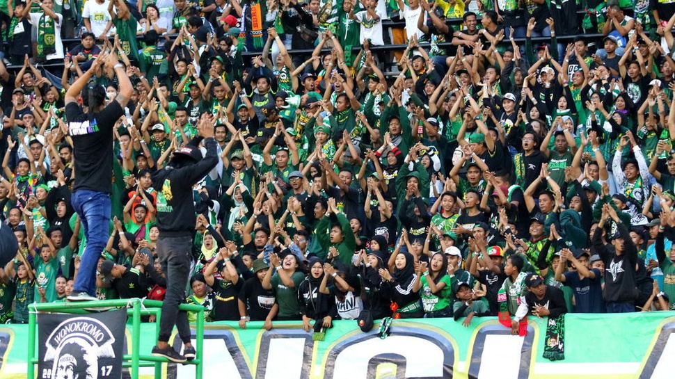 Tarik Ulur Izin Pertandingan Liga 1 Saat Indonesia Positif Corona