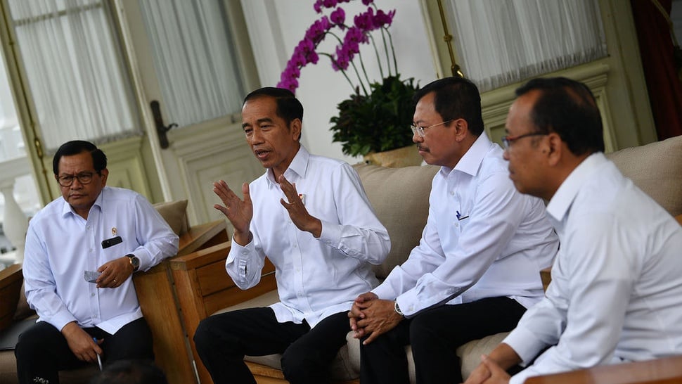 Alasan Jokowi Tak Lockdown Indonesia untuk Tangani Corona COVID-19