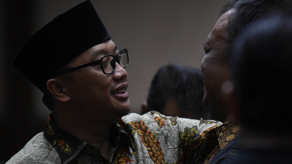 Eks Menpora Imam Nahrawi Bebas Bersyarat dari Lapas Sukamiskin