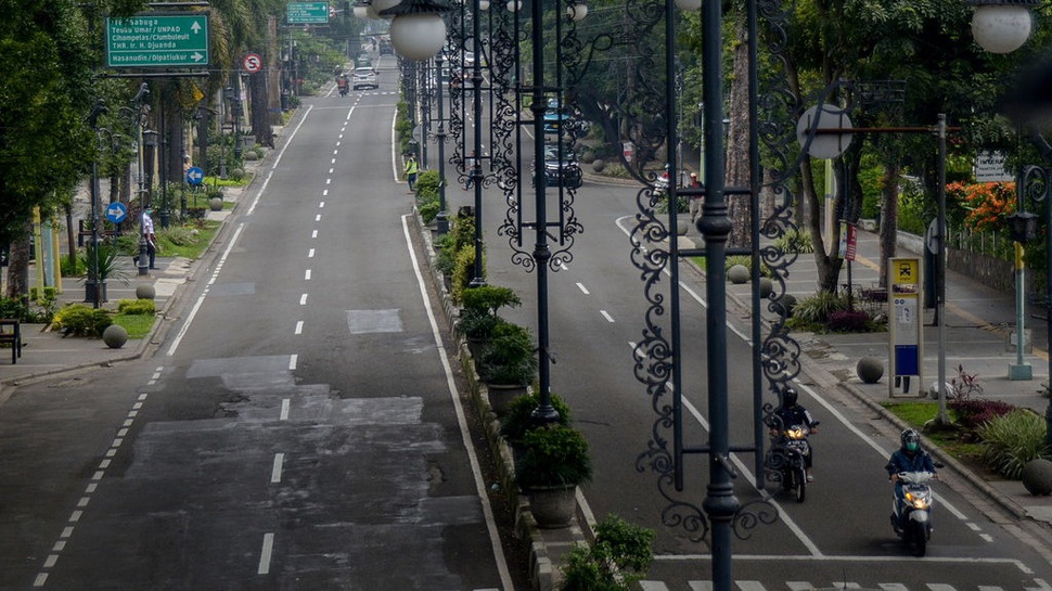 Cegah Corona di Kota Bandung, Polisi Tutup Sementara Sejumlah Jalan