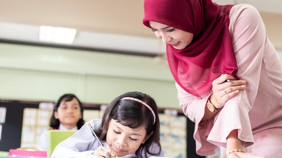 Prosedur Pengangkatan & Pemberhentian Guru dan Dosen di Indonesia