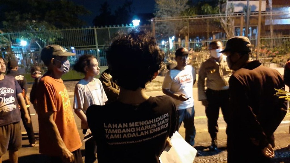 Pertemuan Solidaritas Warga di Walhi Jogja Dibubarkan Paksa Polisi