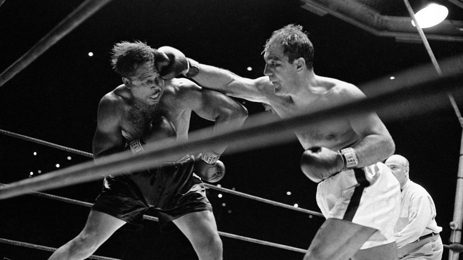 Rocky Marciano Sang Raja KO Gantung Sarung Tinju (27 April 1956)