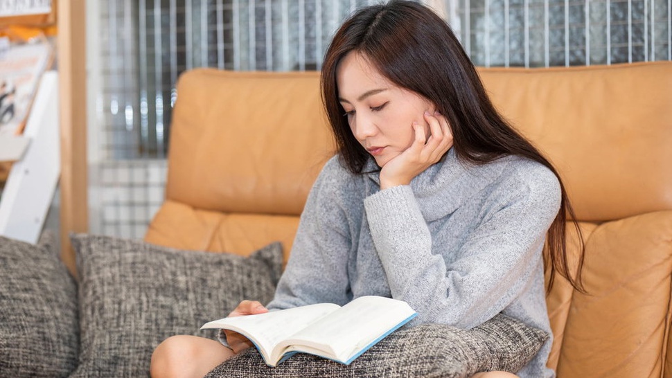 Ketahui Manfaat Baca Buku: Kurangi Stres hingga Tidur Lebih Nyenyak