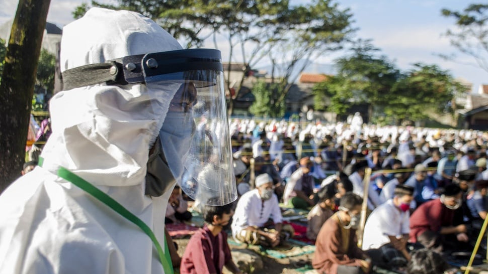 2020/05/26/antarafoto-shalat-id-di-kabupaten-bandung-240520-na-8.jpg