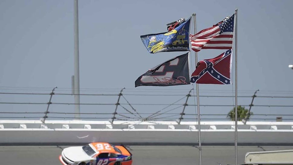 NASCAR Larang Pengibaran Bendera Konfederasi di Ajang Balap