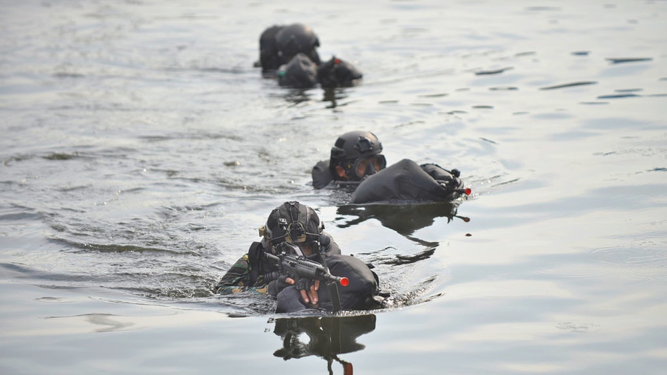Kopaska TNI AL Gelar Latihan Peperangan Laut Khusus