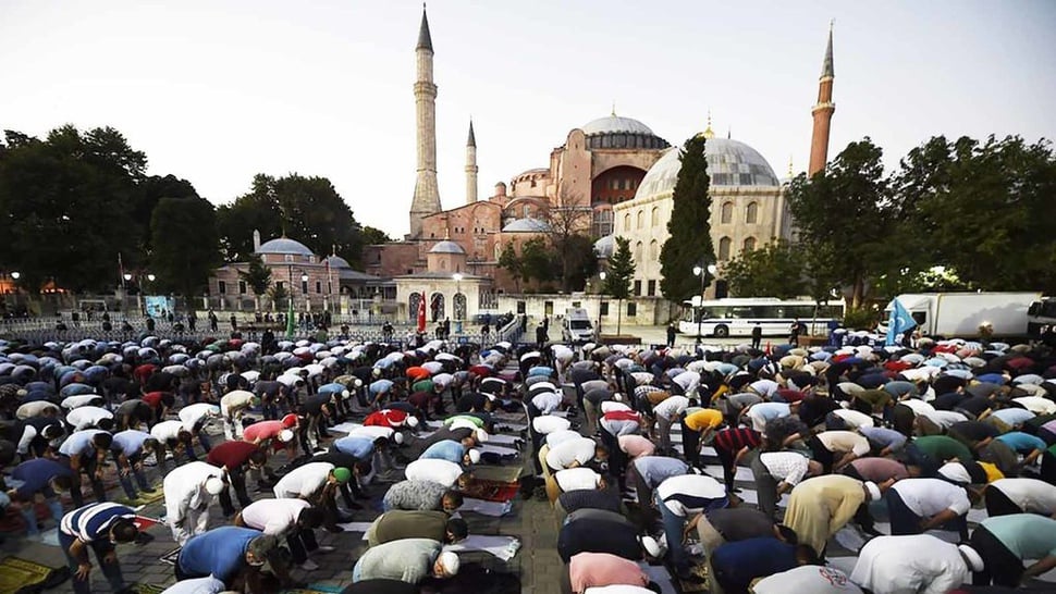 Erdogan Resmi Jadikan Hagia Sophia sebagai Masjid