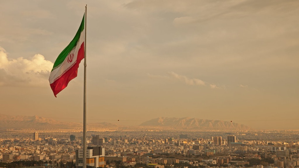 Iran Produksi Rudal Balistik Hipersonik: Benarkah Demikian?