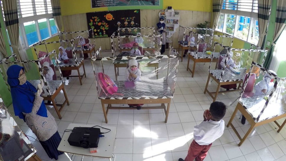 Keluarga Siswa Positif Corona, Sekolah di Sawahlunto Ditutup Lagi