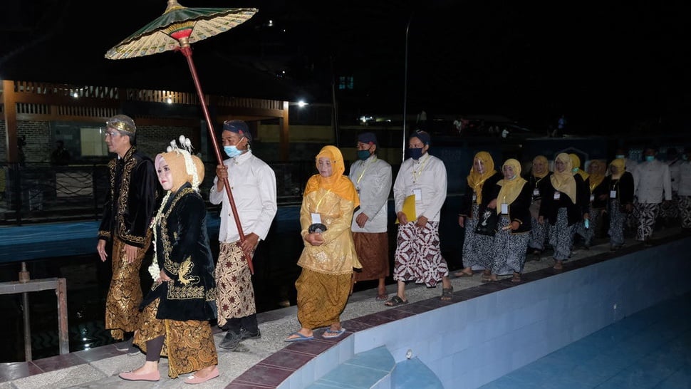 Arti Malam 1 Suro bagi Orang Jawa dan Macam-macam Peringatannya