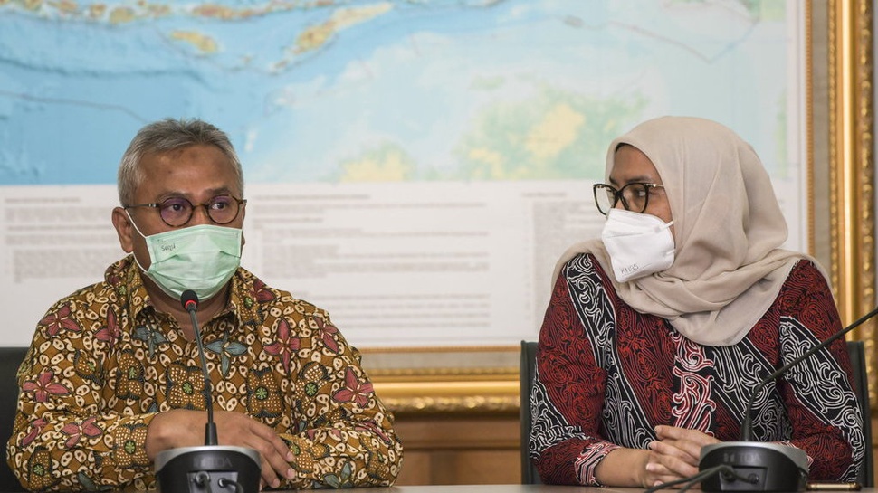 Kasus Arief-Evi: Rumit & Politisnya Pemecatan Beruntun Pimpinan KPU