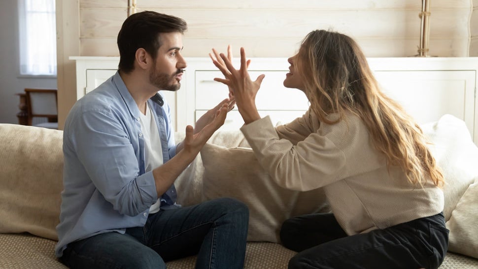 Mengenal Masalah Mental yang Menjadi Penyebab Pasangan Posesif