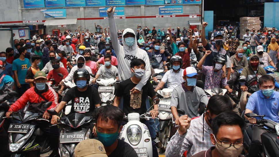 Satgas Minta Massa Demo Omnibus Law Tetap Patuhi Protokol Kesehatan