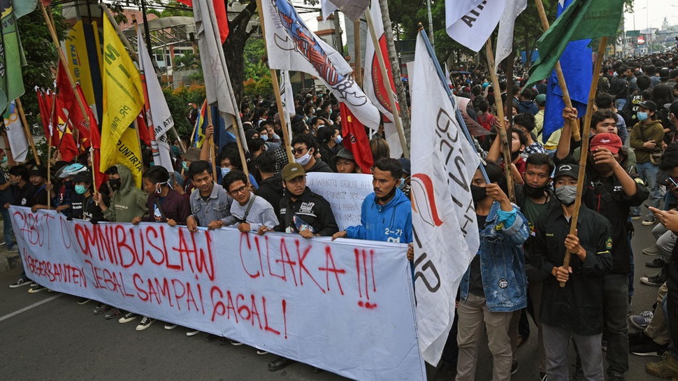 14 Demonstran Tolak Omnibus Law UU Ciptaker di Banten Ditangkap