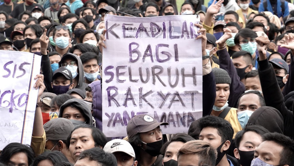 Buruh & Mahasiswa di Jambi Turun ke Jalan Tolak UU Ciptaker