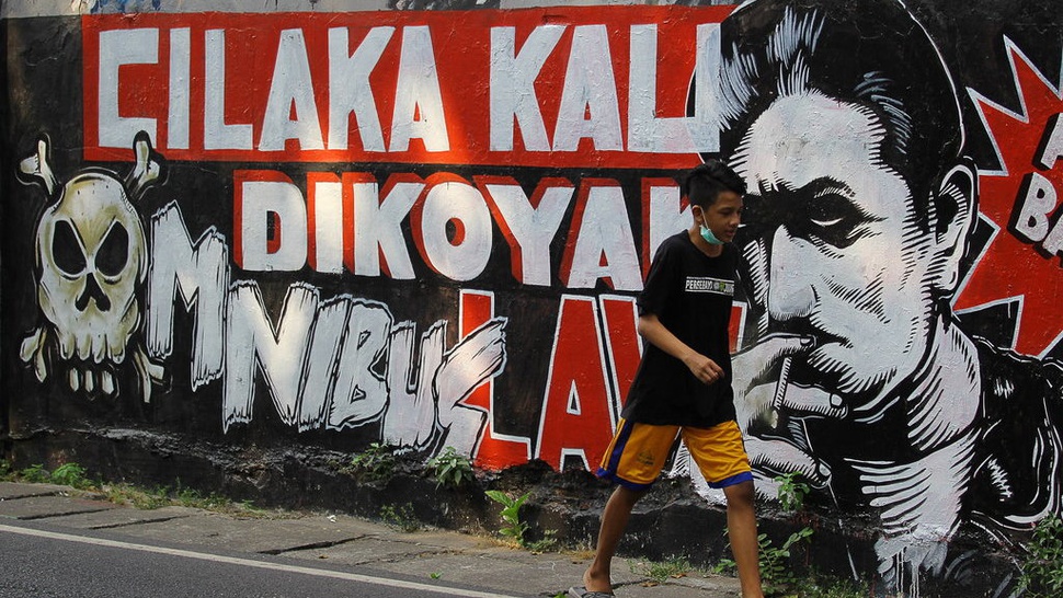 Boleh Mengkritik Jokowi, tapi Risiko Ditanggung Sendiri