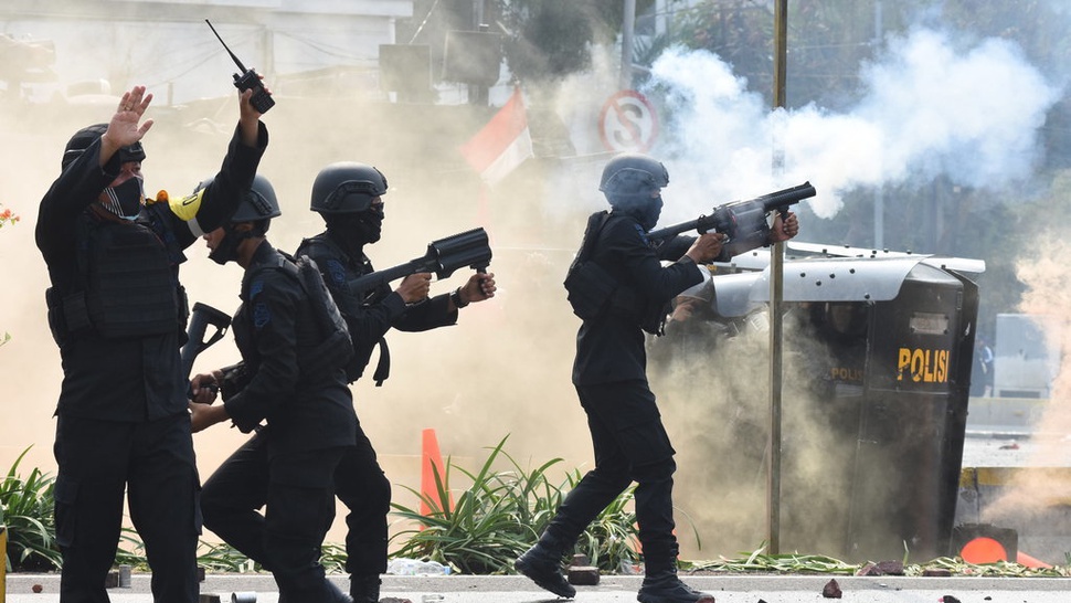 Keganasan Polisi ke Jurnalis: Intimidasi, Hajar, Tangkap