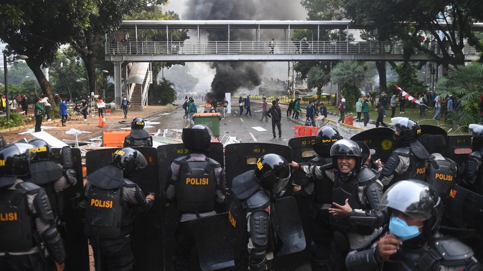 8 Jurnalis di DKI jadi Korban Polisi Saat Liput Demo Tolak Ciptaker