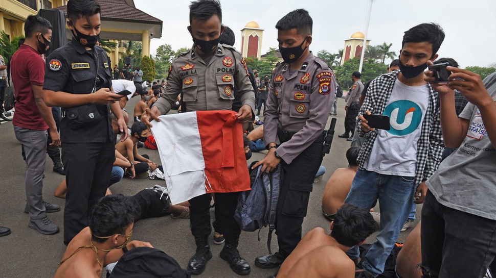 14 Pendemo UU Ciptaker di Banten Jadi Tersangka Kericuhan