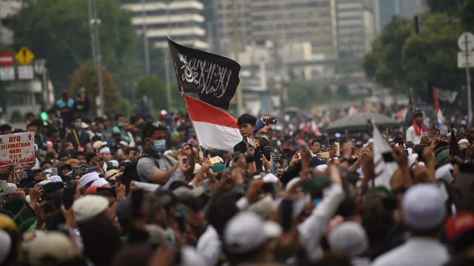 Demo Hari Ini di DKI: Polisi Tangkap Sejumlah Orang dalam Aksi 1310
