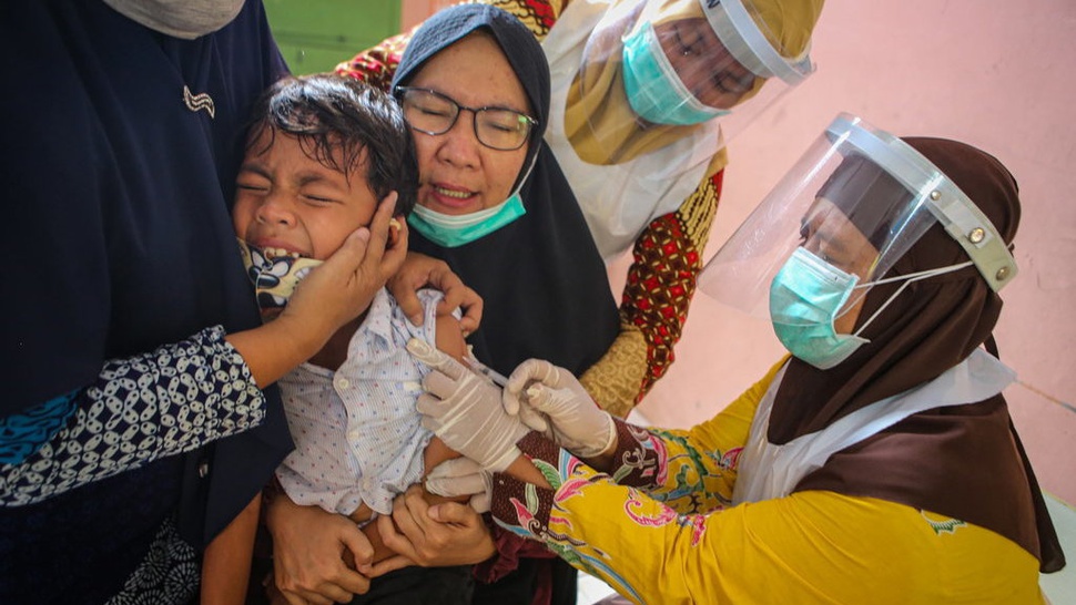 Terapkan 8 Langkah Aman Imunisasi Anak Saat Pandemi COVID-19