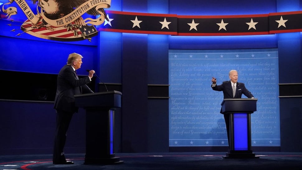 Donald Trump Justru Debat dengan Moderator saat Lawan Joe Biden
