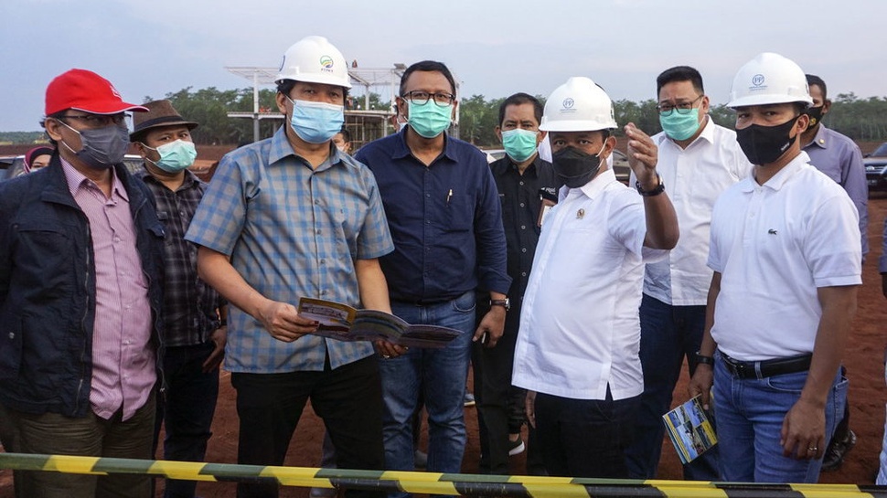Jokowi Klaim Industri Kaca Terbesar Segera Dibangun di Batang
