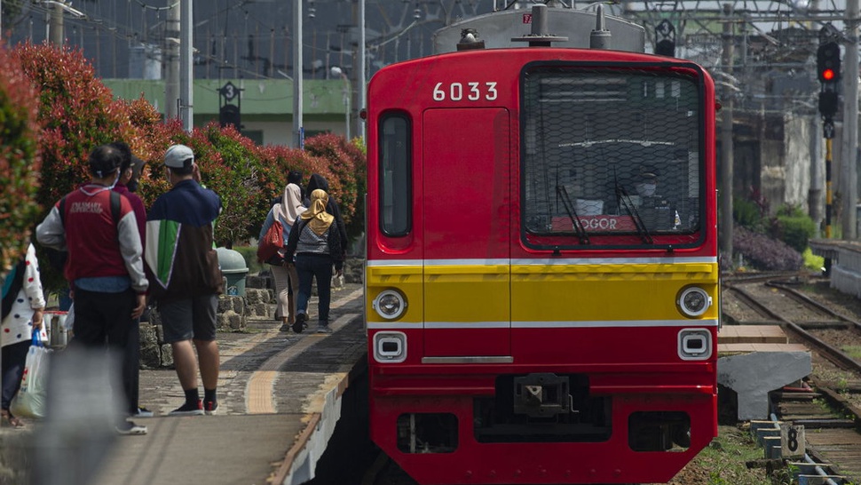 Pro Kontra & Untung Rugi Rencana MRT Caplok Commuterline dari KAI