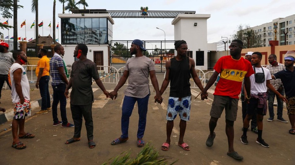 Pray For Nigeria Bergema Usai Tentara Tembak Peluru ke Massa Aksi