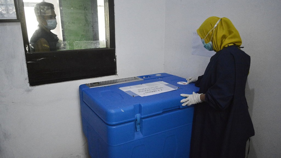 Indonesia Terima Bantuan 300 Mesin Pendingin Vaksin dari Jepang