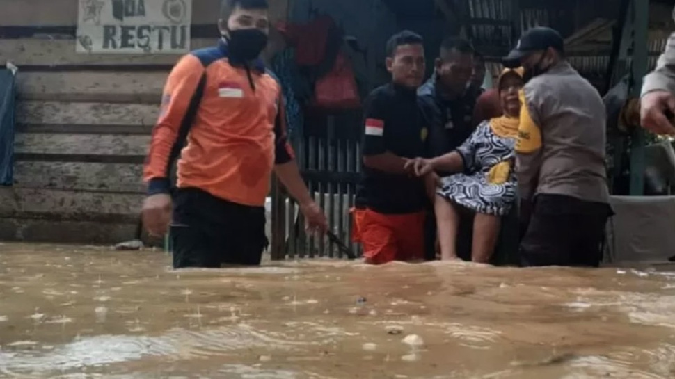 6.701 Rumah Terendam Banjir & Ribuan Warga Mengungsi di Aceh Timur