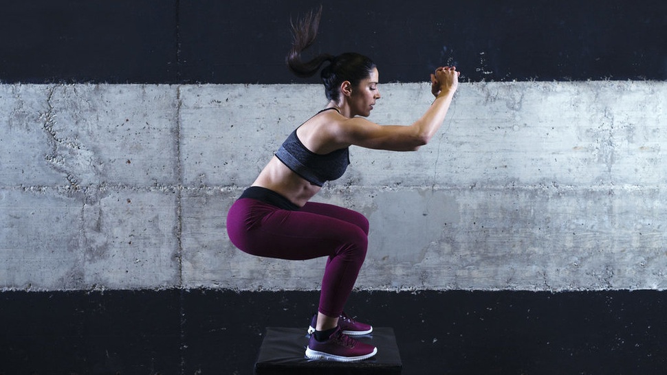 6 Cara Melakukan Jump Squat dengan Benar, Manfaat dan Jenisnya