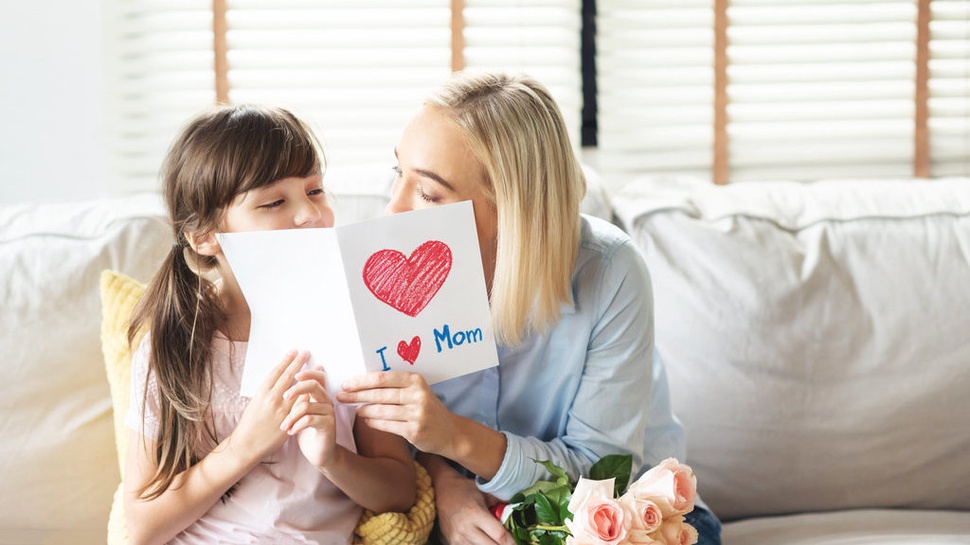 30 Kata Ucapan Hari Ibu Singkat dalam Bahasa Inggris & Indonesia