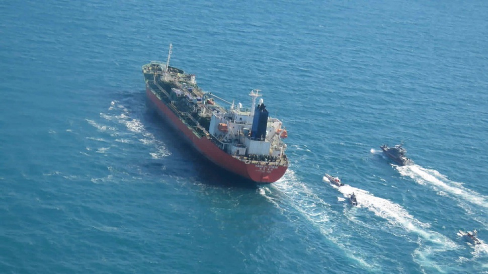 Iran Tangkap Kapal Tanker Berbendera Korea Selatan beserta Awaknya