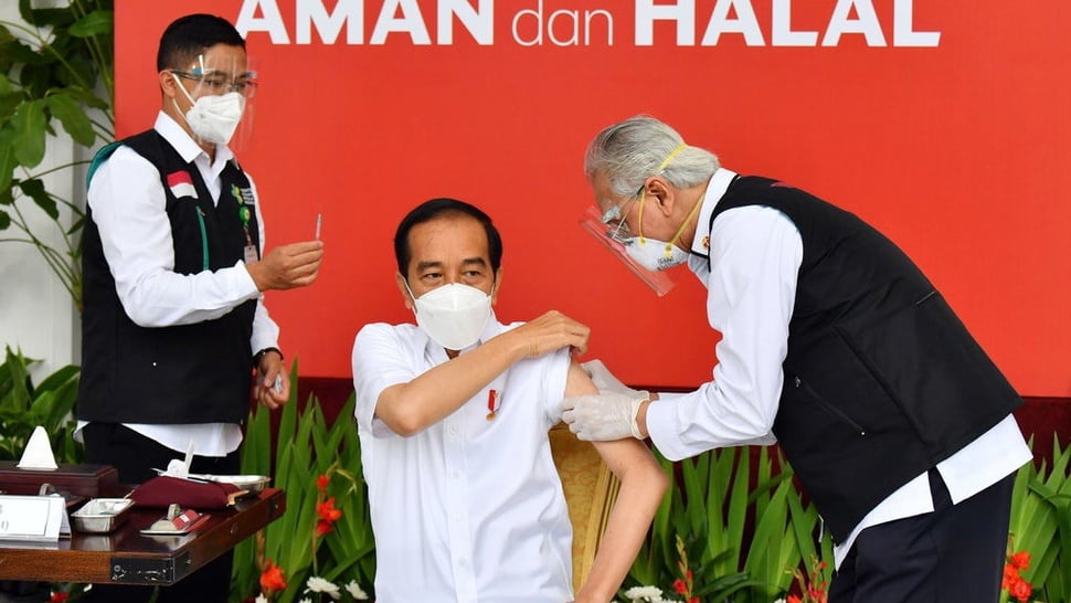 Mengapa Dokter Abdul Muthalib Gemetar saat Suntik Vaksin Jokowi?