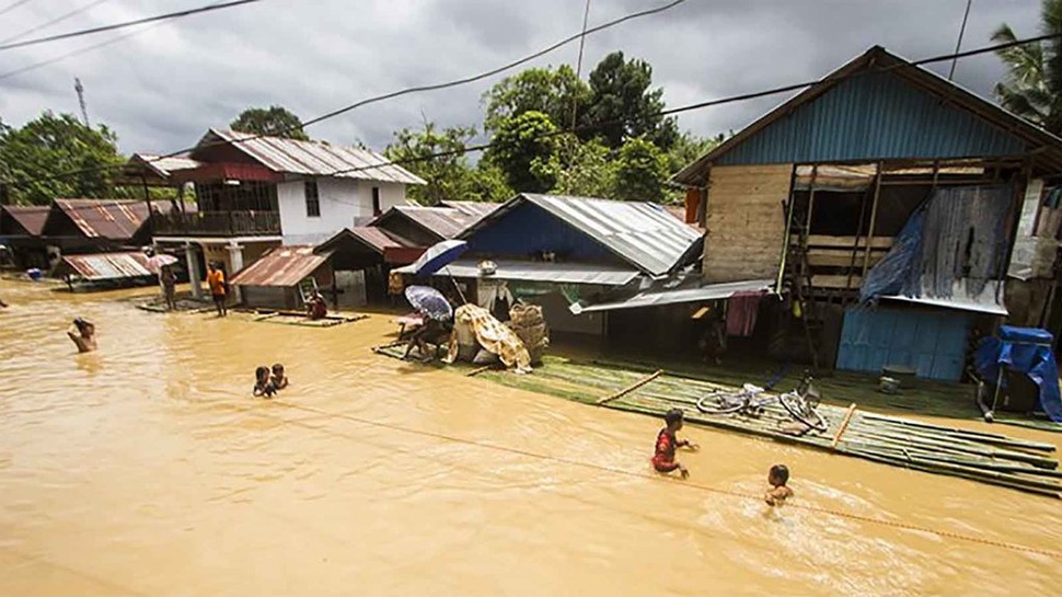 Dampak Banjir Kalsel 2021: Jalan Putus, Ribuan Rumah Terendam