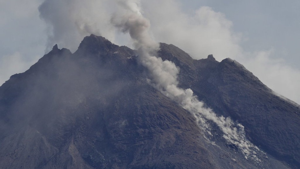 Berita Terkini Gunung Merapi Erupsi Hari Ini Ada 32 Gempa Guguran
