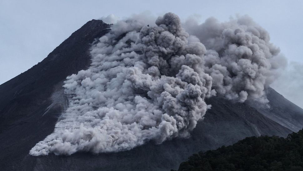 Gunung Merapi Keluarkan Lava Pijar 1.000 Meter pada 19 Februari