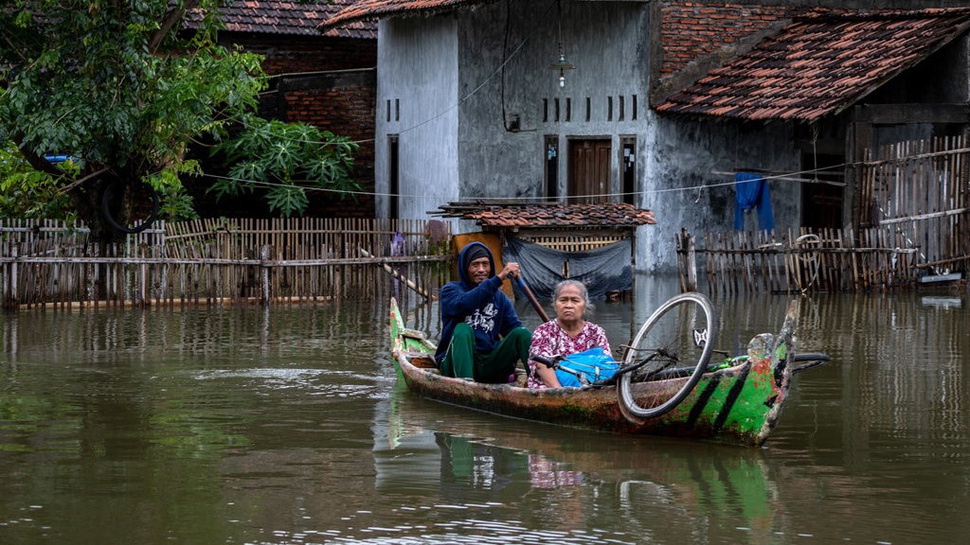 Banjir Semarang Mulai Surut, BNBP Sebut 7.002 Jiwa Terdampak